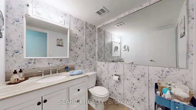 Additional image 17 of 11 Wincott Dr Unit 1912