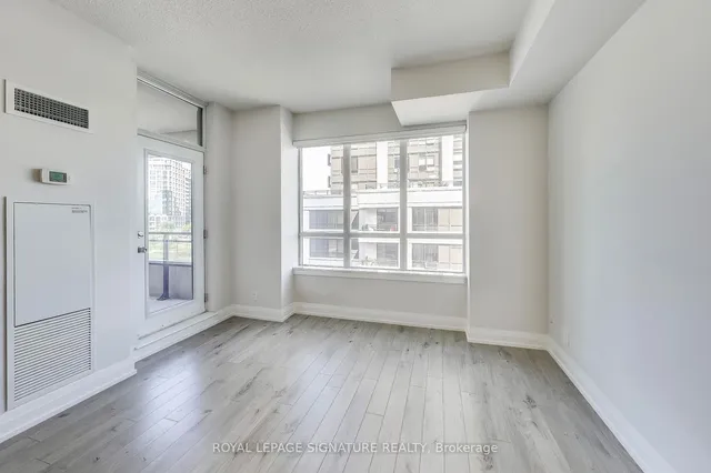 Additional image 11 of 1060 Sheppard Ave Unit 306