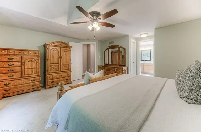 Additional image 39 of 55 Wagon St