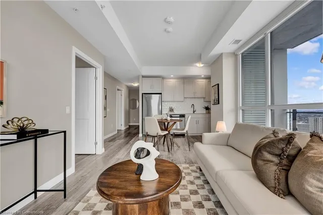 Additional image 5 of 60 Charles St Unit 2805