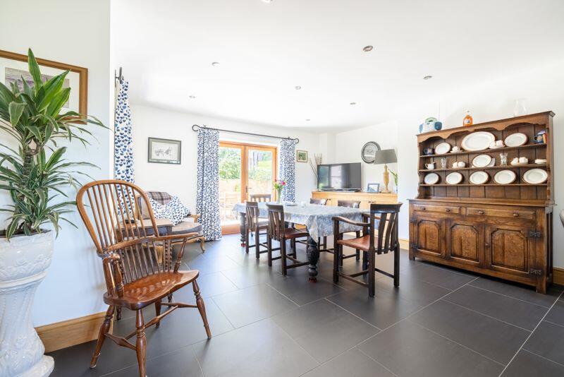 Additional image 10 of Stunning rural home with land near Caste Cary.