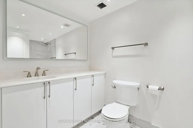 Additional image 12 of 449 Walmer Rd Unit 401