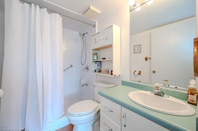 Additional image 39 of 3227 King St Unit 301