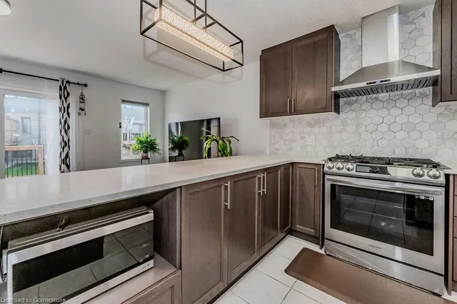 Additional image 14 of 15 Pony Way