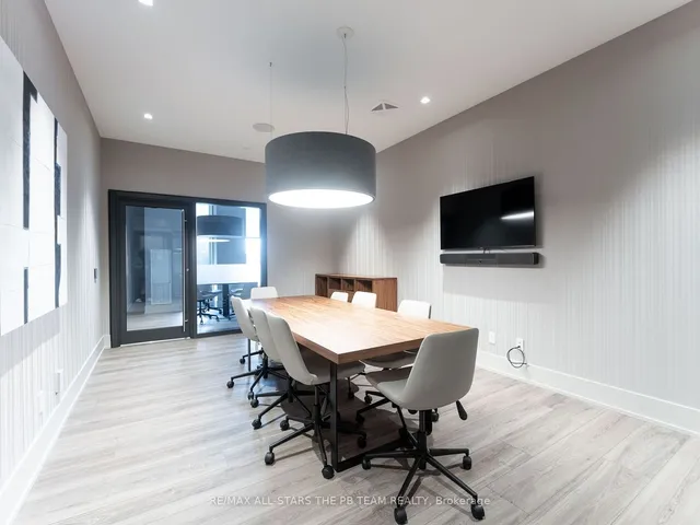 Additional image 37 of 286 Main St Unit 2103