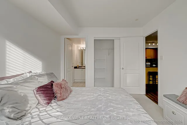 Additional image 9 of 2772 Keele St Unit 312