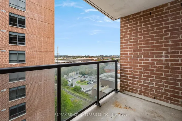 Additional image 23 of 61 Heintzman St Unit 1210