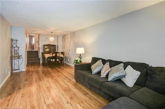 Additional image 10 of 220 Bankside Dr