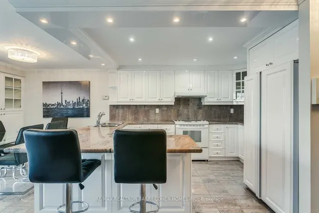 Additional image 7 of 33 Harbour Sq Unit 503