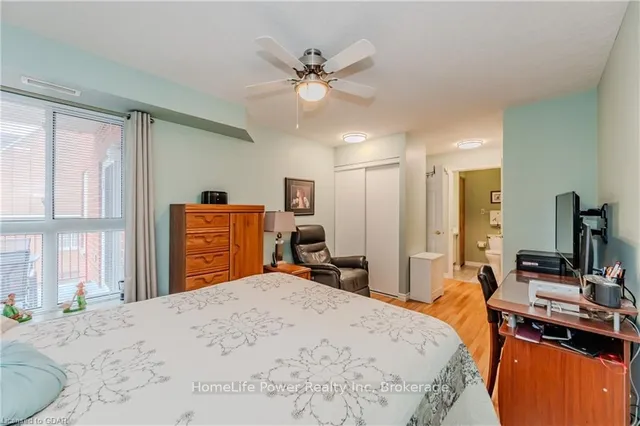 Additional image 16 of 20 ST GEORGE St Unit 302