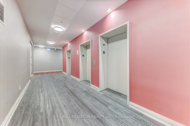 Additional image 7 of 20 Meadowglen Pl Unit 2906