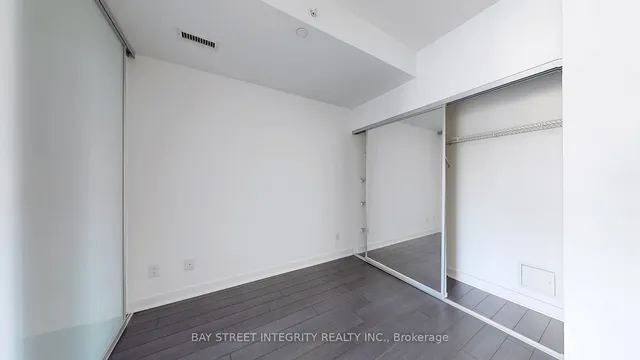 Additional image 15 of 210 Simcoe St Unit 2107