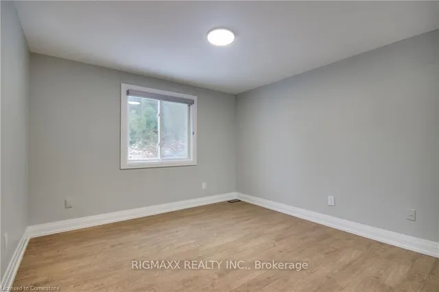 Additional image 13 of 813 Fairway Cres