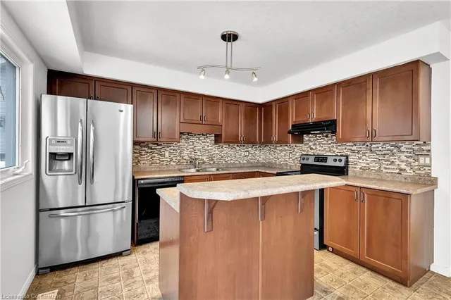 Additional image 9 of 110 Activa Ave Unit E32