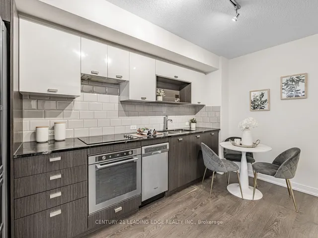 Additional image 3 of 255 Village Green Sq Unit 811