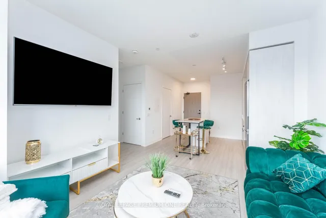 Additional image 14 of 130 River St Unit 1411