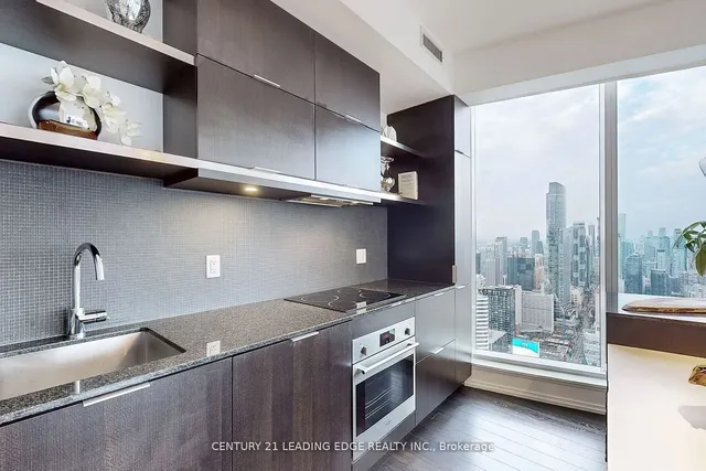 Additional image 14 of 197 Yonge St Unit 5402