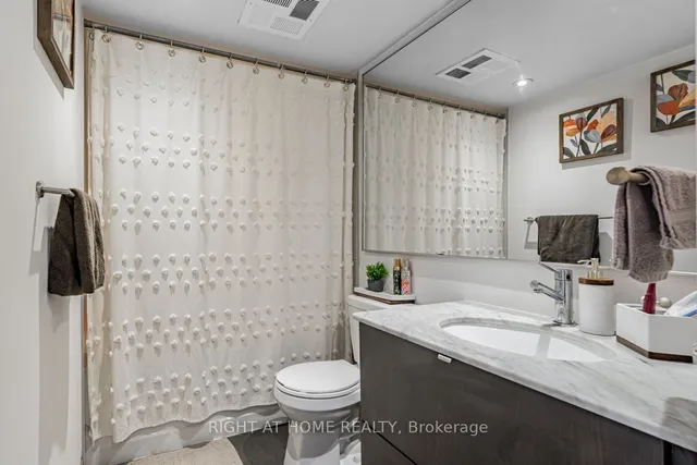 Additional image 8 of 170 Fort York Blvd Unit 310
