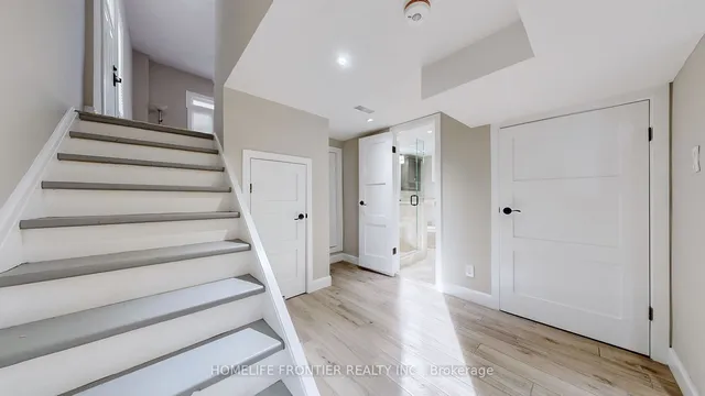 Additional image 32 of 20 Mayall Ave