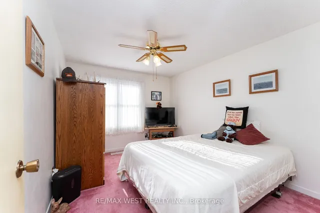 Additional image 18 of 52 Wallis Cres