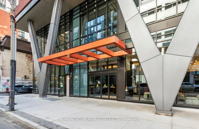 Additional image 3 of 108 PETER St Unit 815