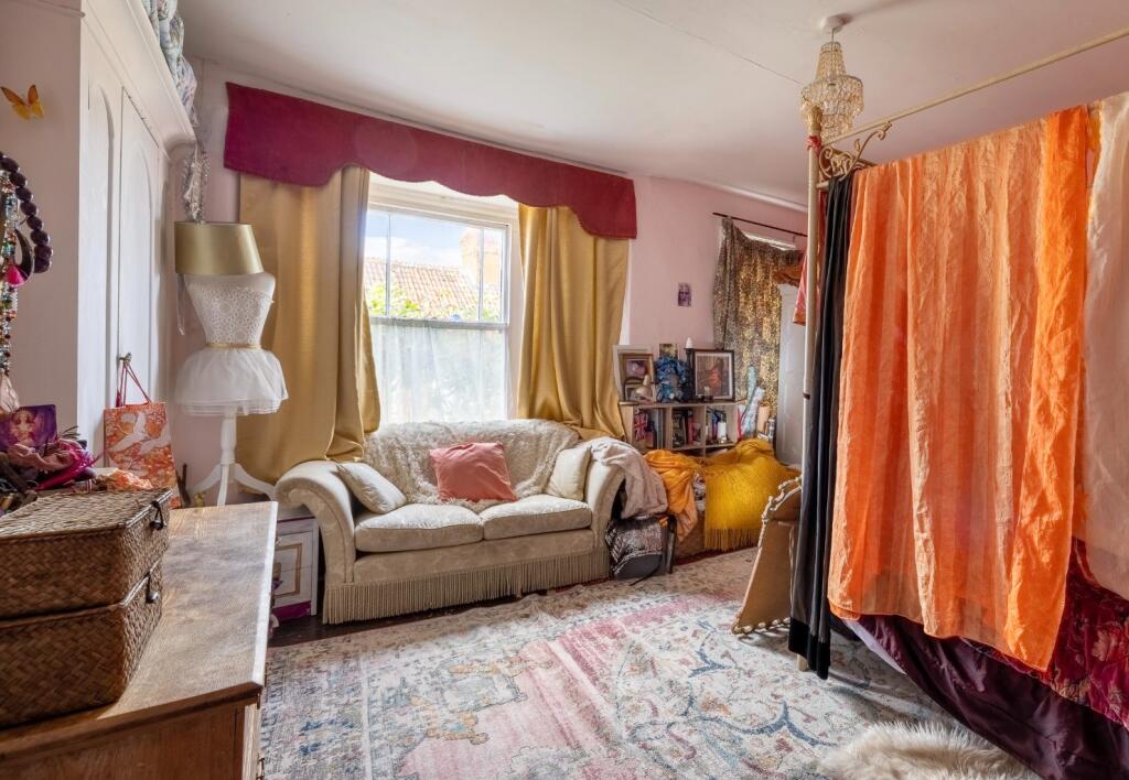 Additional image 12 of Central Glastonbury