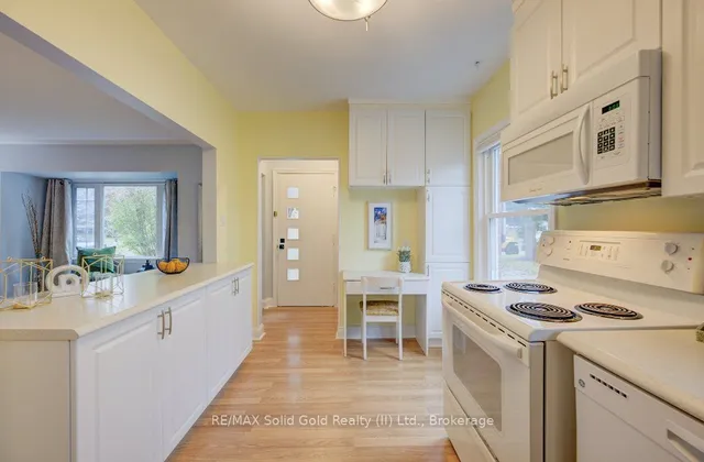 Additional image 10 of 142 Spadina Rd