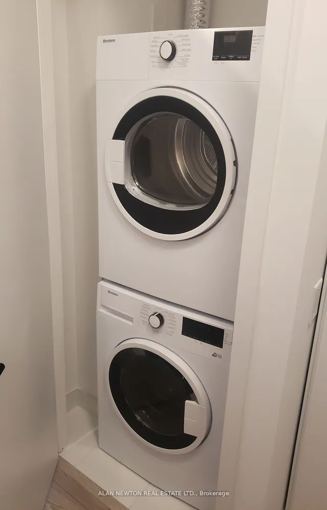 Additional image 12 of 108 PETER St Unit 815