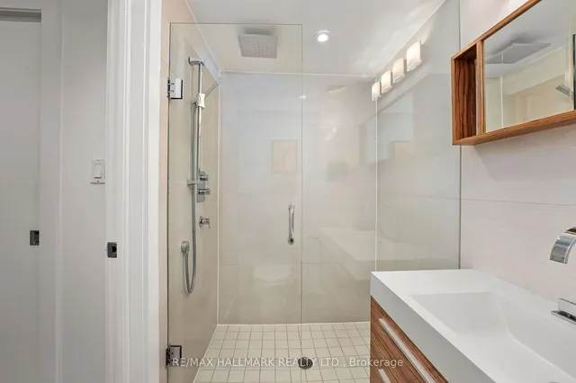 Additional image 12 of 1173 Dundas St Unit 226