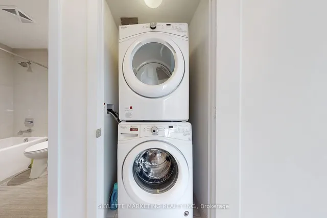 Additional image 19 of 15 Merchants' Wharf Unit 902