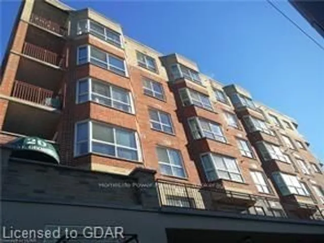 20 ST GEORGE St Unit 302