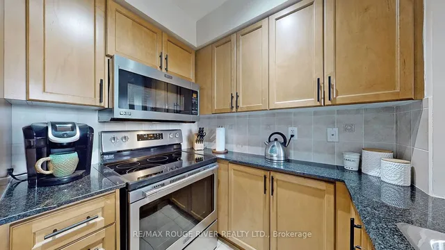 Additional image 12 of 18 Kenaston Gdns Unit 701