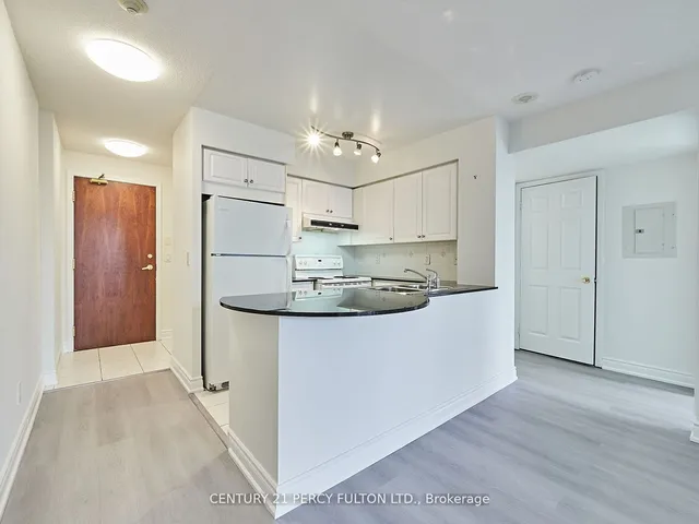 Additional image 13 of 18 kenaston Gdns Unit 906