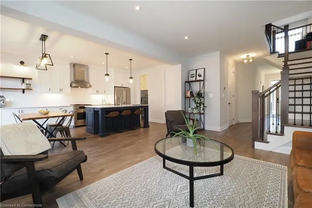 Additional image 10 of 258 Sedgewood St