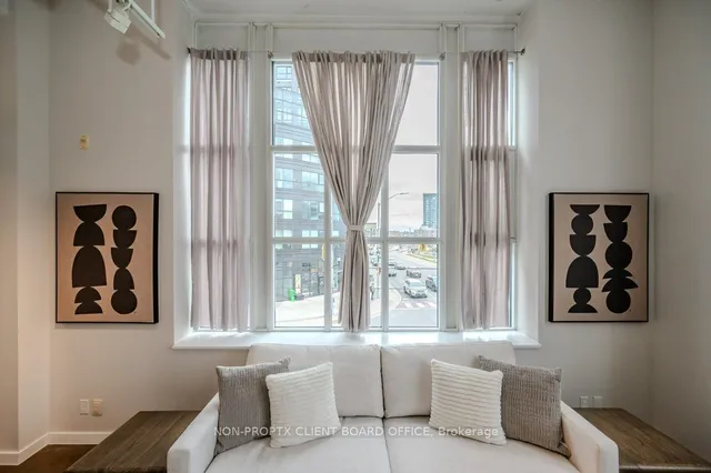 Additional image 37 of 410 King St Unit 220