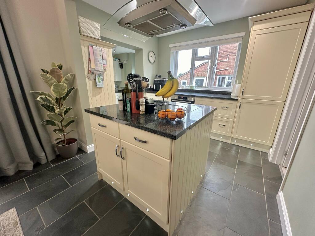 Additional image 18 of Chilton Grove, Yeovil, Somerset