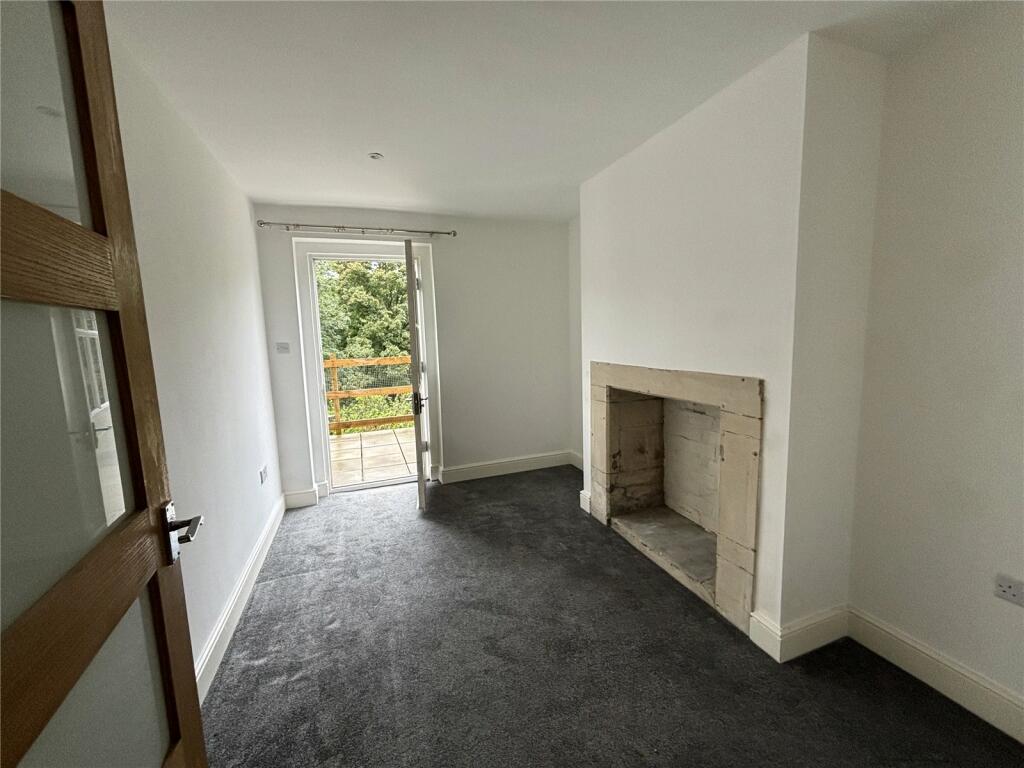 Additional image 11 of Bath