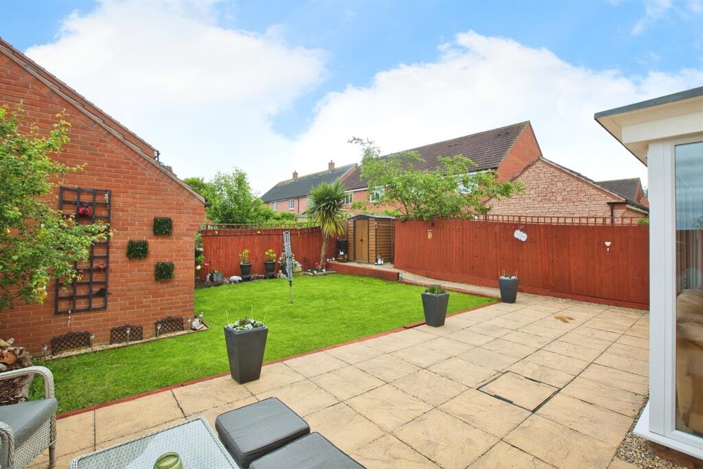 Additional image 16 of Fowen Close, Street