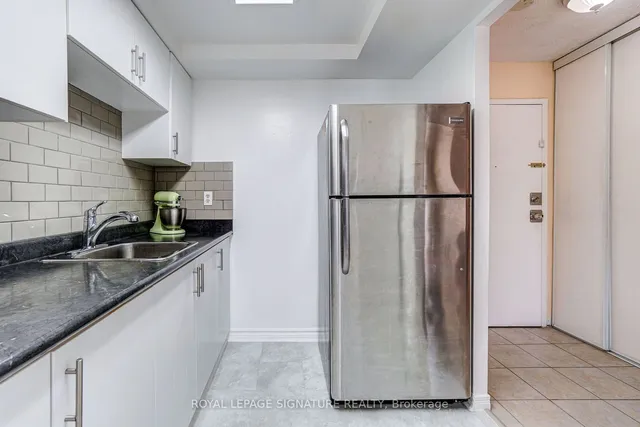 Additional image 16 of 165 Cherokee Blvd Unit 256