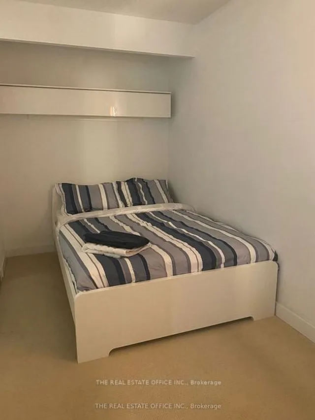 Additional image 19 of 112 Fort York Blvd Unit G09