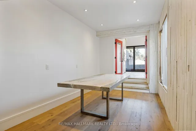 Additional image 4 of 10 Saunders Ave