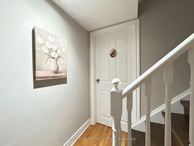 Additional image 15 of 110 Elise Terr