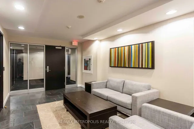 Additional image 25 of 55 East Liberty St Unit 717