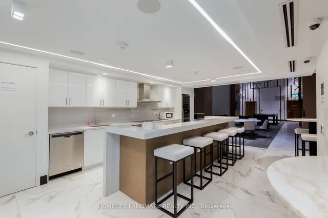 Additional image 35 of 15 Queens Quay Unit 2304