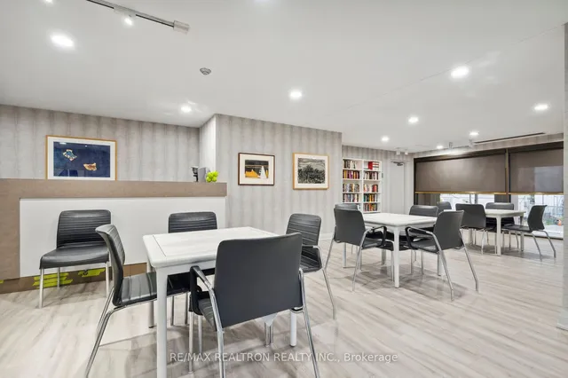 Additional image 25 of 449 Walmer Rd Unit 401