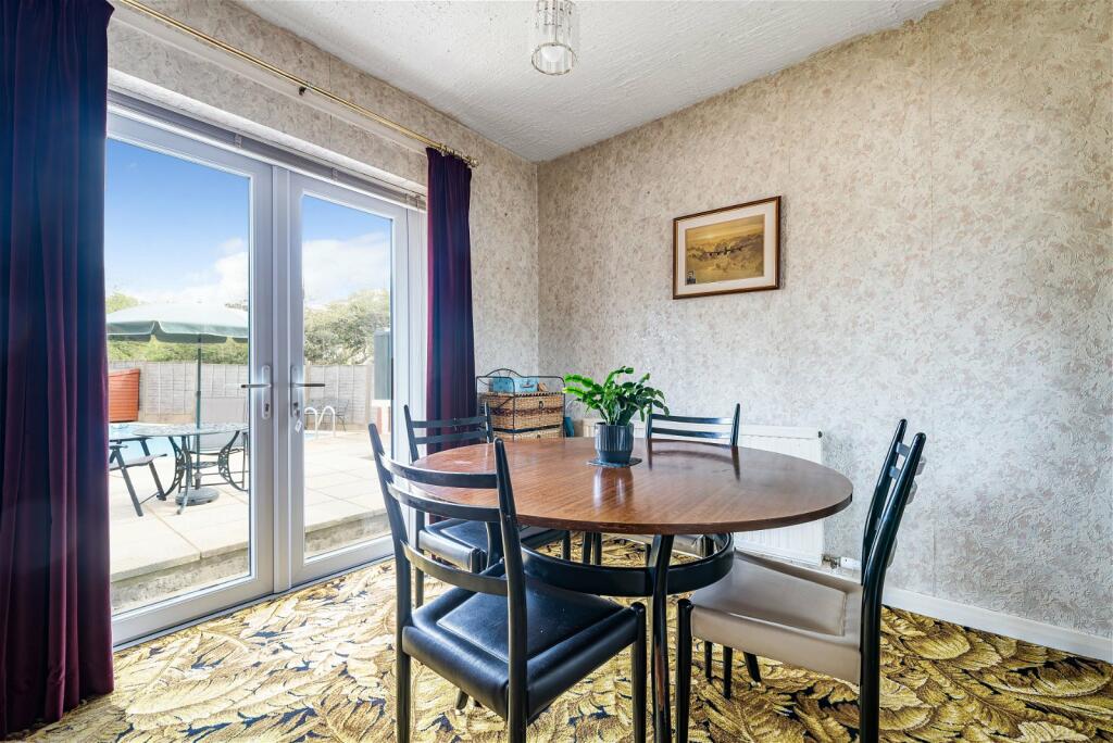 Additional image 9 of Treetops, Leystone Close, Frome BA11 2JY