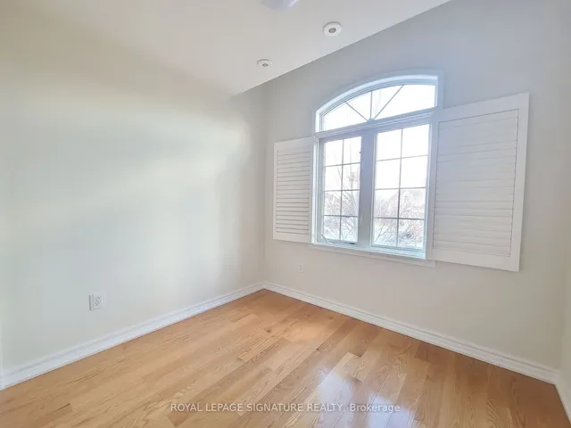 Additional image 14 of 54 Wyper Sq