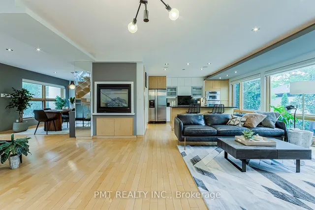 Additional image 12 of 19 Clarendon Ave