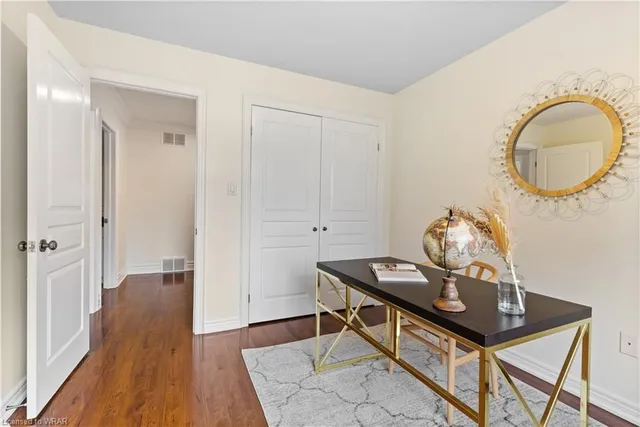 Additional image 20 of 413 Falconridge Dr