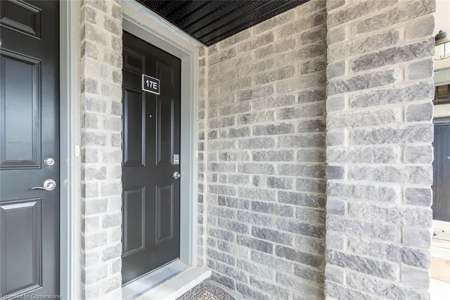 Additional image 5 of 1989 Ottawa St Unit 17E